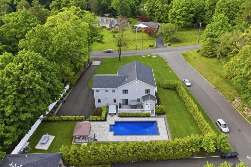 75 Campbell Avenue, Suffern, NY 10901 - Photo 2 of 50