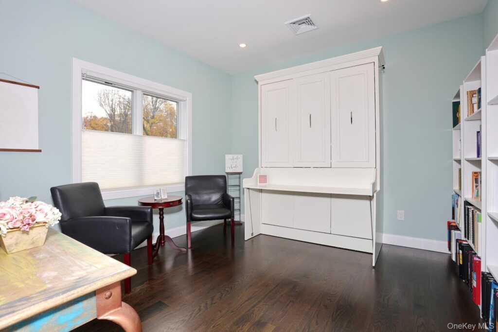 75 Campbell Avenue, Suffern, NY 10901 - Photo 31 of 50