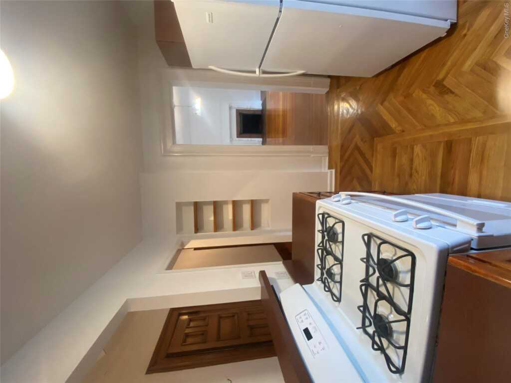 171 S Broadway, Unit #3, Nyack, NY 10960 - Photo 10 of 25