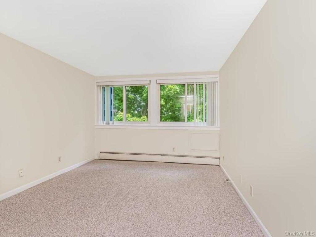 9 Wyndover Woods Lane, Unit #9-2, White Plains, NY 10603 - Photo 5 of 27