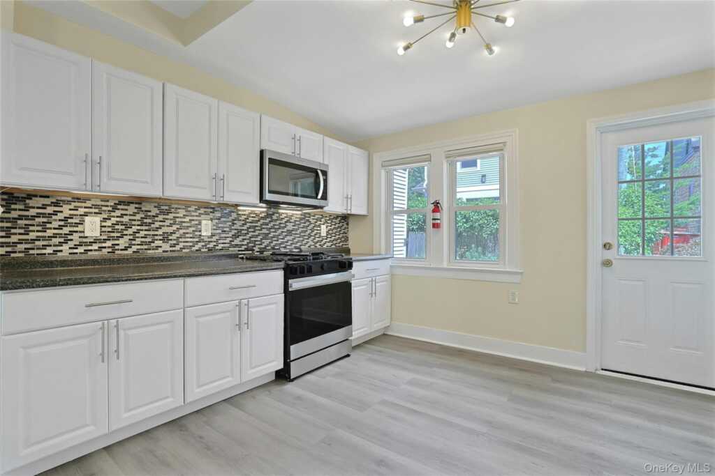 28 Burd Street, Nyack, NY 10960 - Photo 14 of 35