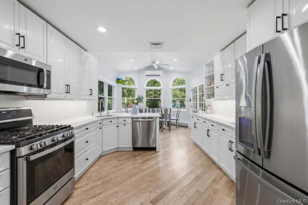 16 Marget Ann Lane, Suffern, NY 10901 - Photo 10 of 46