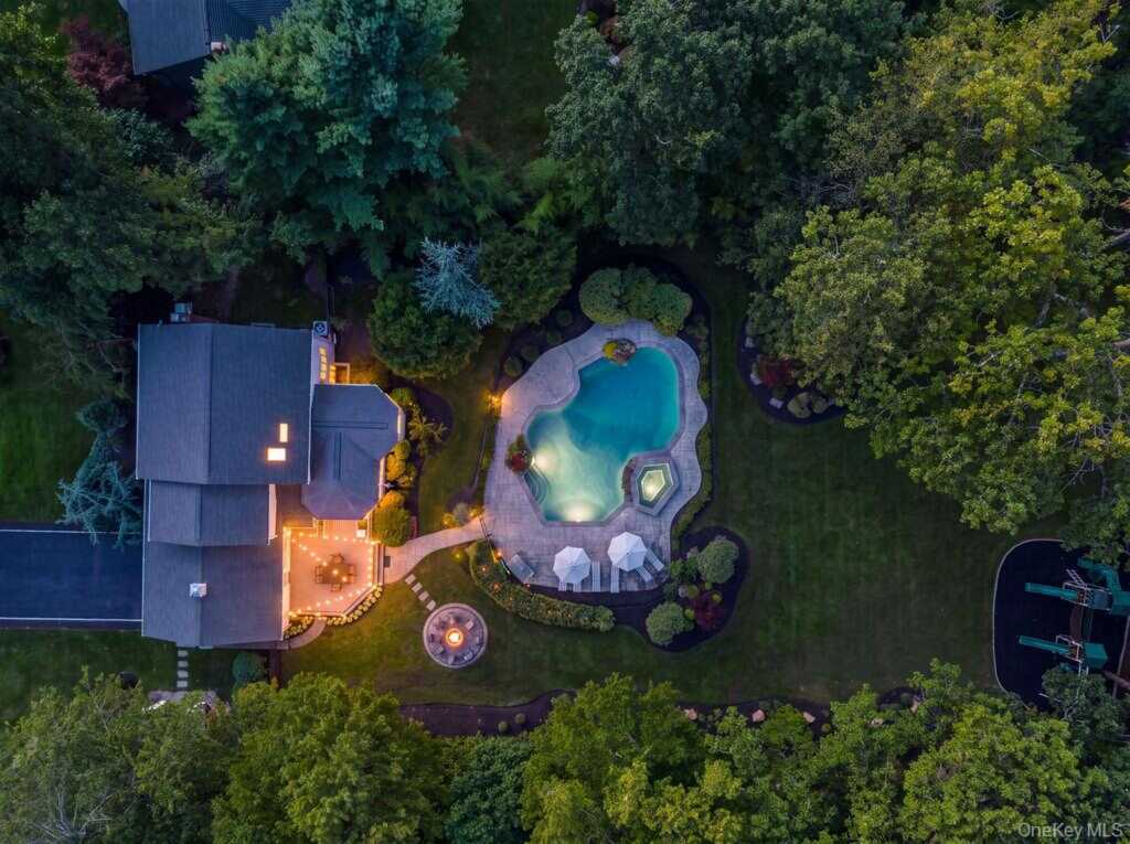 16 Marget Ann Lane, Suffern, NY 10901 - Photo 3 of 46