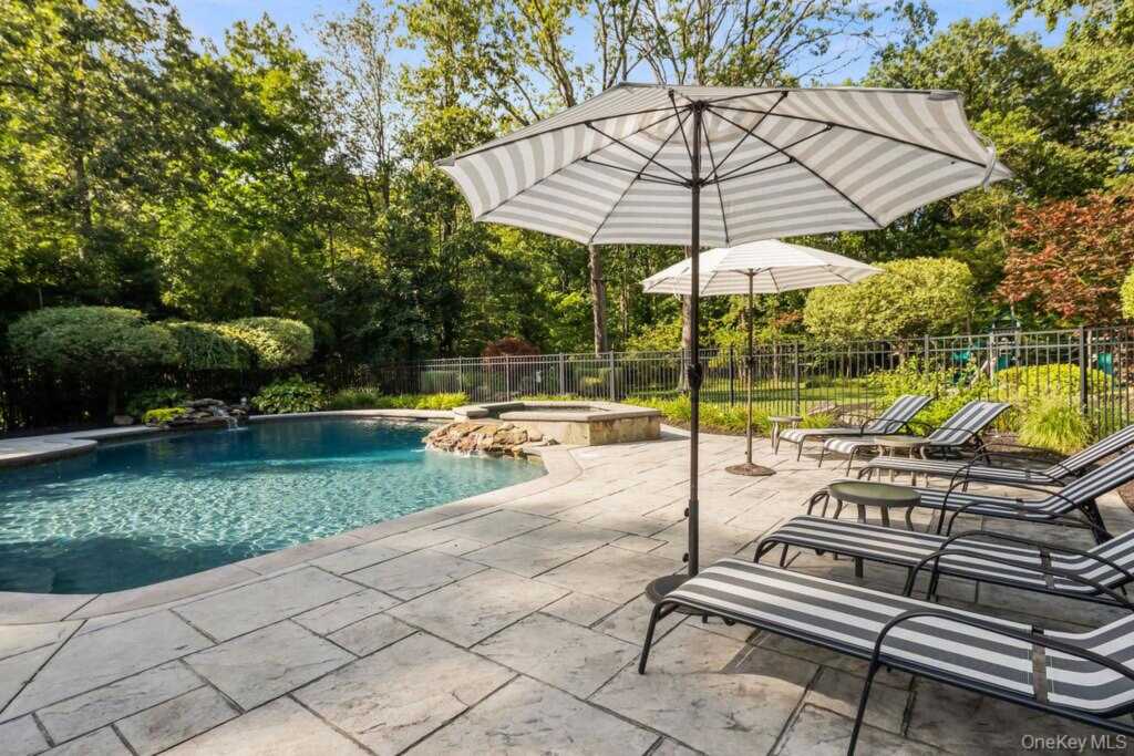 16 Marget Ann Lane, Suffern, NY 10901 - Photo 38 of 46