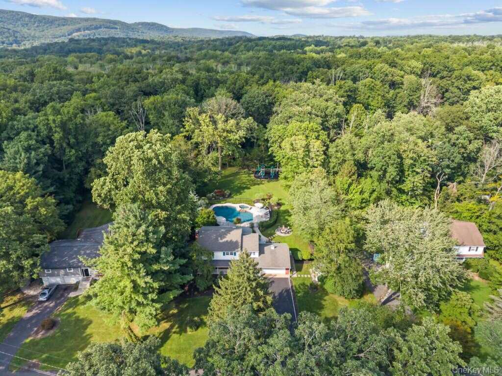16 Marget Ann Lane, Suffern, NY 10901 - Photo 42 of 46