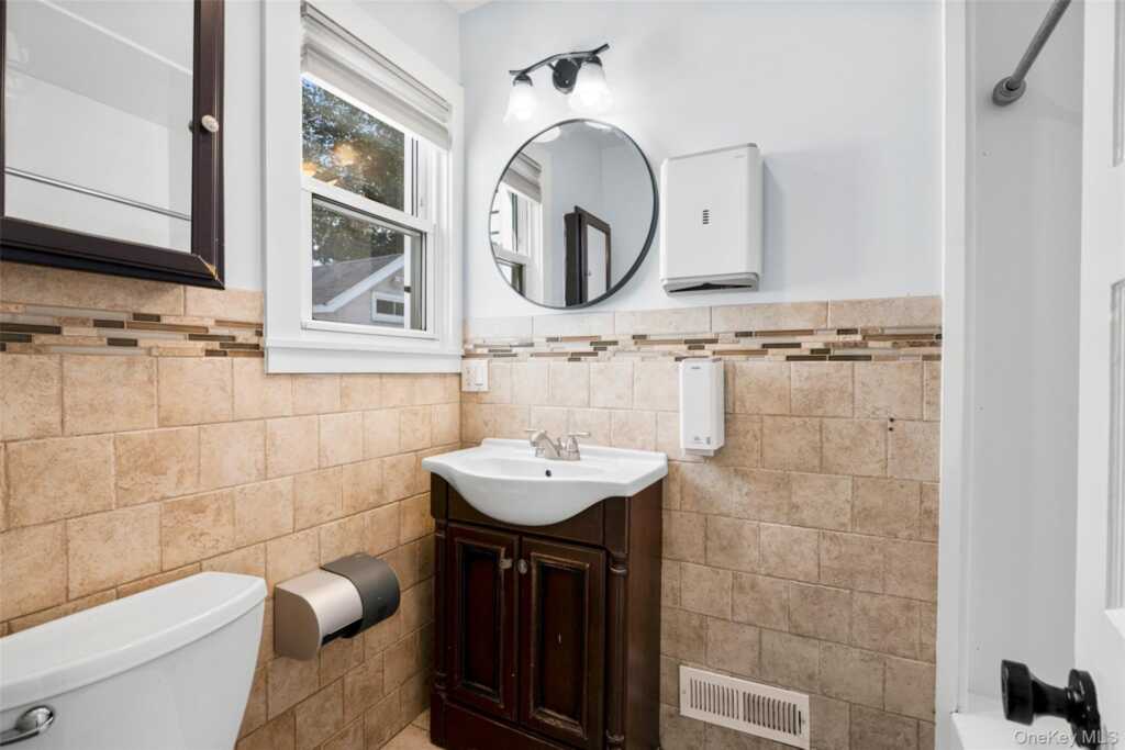 521 Jefferson Avenue, Unit #1, Rye, NY 10543 - Photo 18 of 26