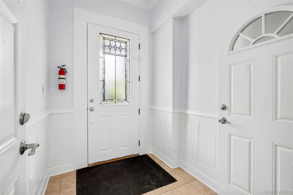 521 Jefferson Avenue, Unit #1, Rye, NY 10543 - Photo 5 of 26