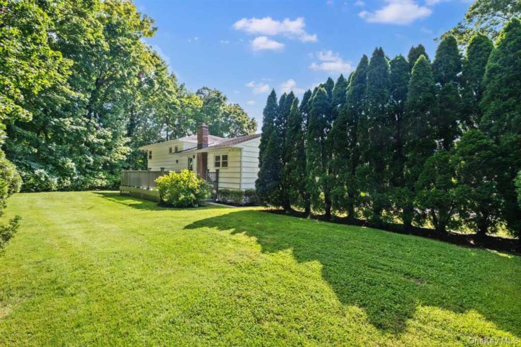36 Chatham Road, New Rochelle, NY 10804 - Photo 17 of 21