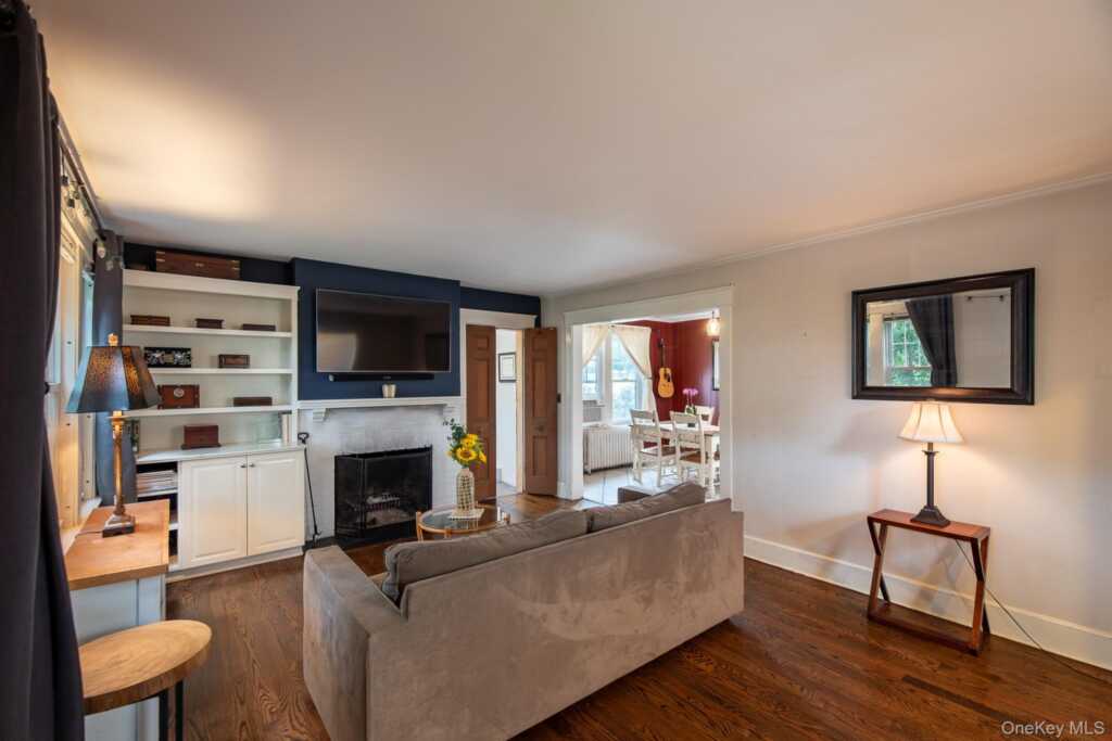 12 Perry Avenue, Rye, NY 10573 - Photo 14 of 30