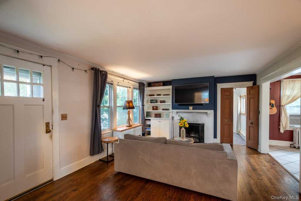 12 Perry Avenue, Rye, NY 10573 - Photo 15 of 30