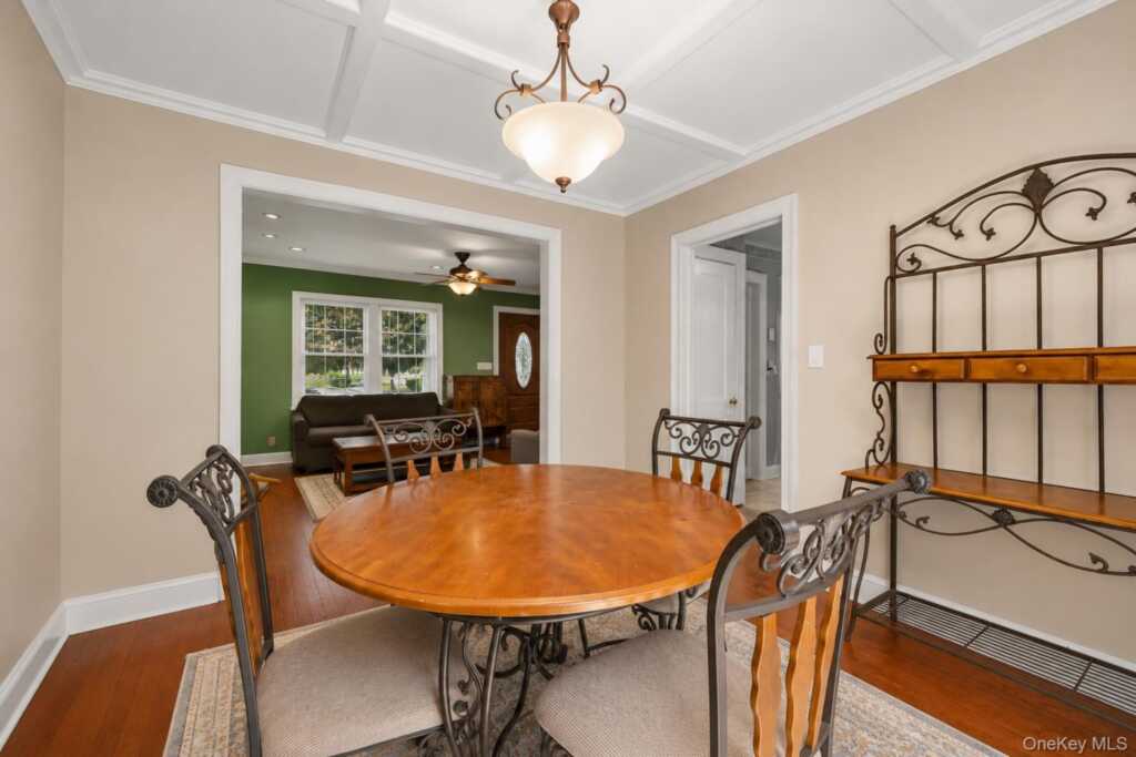 13 Washington Circle, Suffern, NY 10901 - Photo 15 of 33