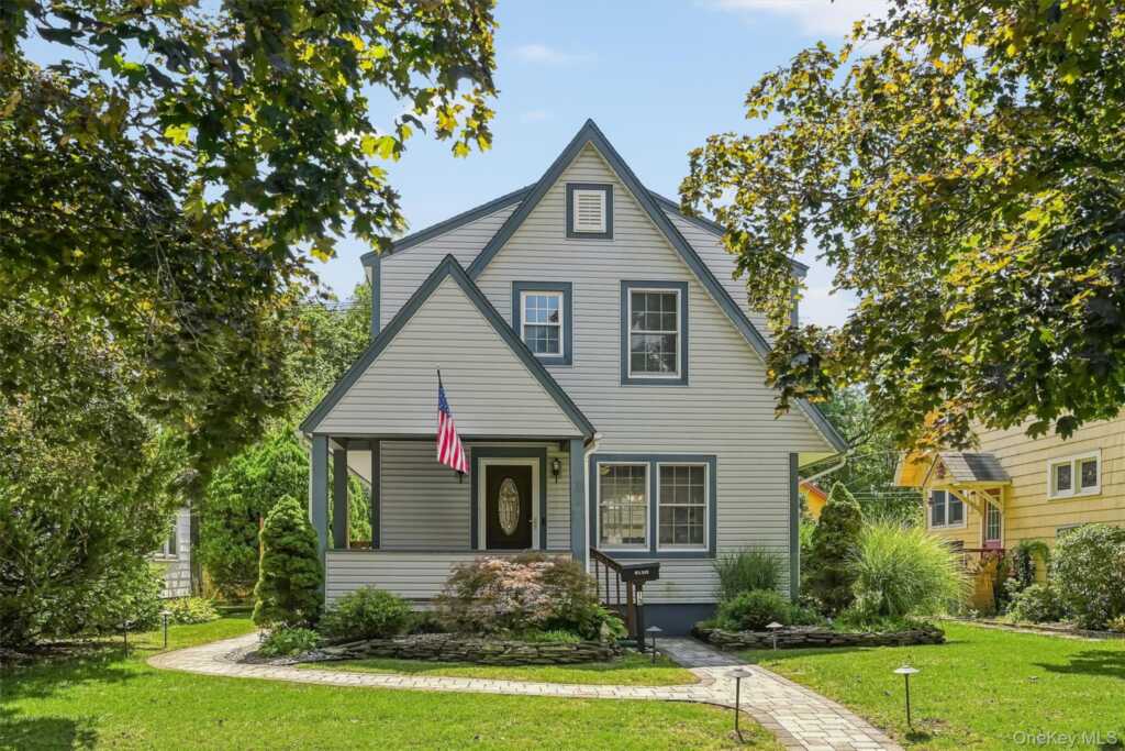 13 Washington Circle, Suffern, NY 10901 - Photo 3 of 33