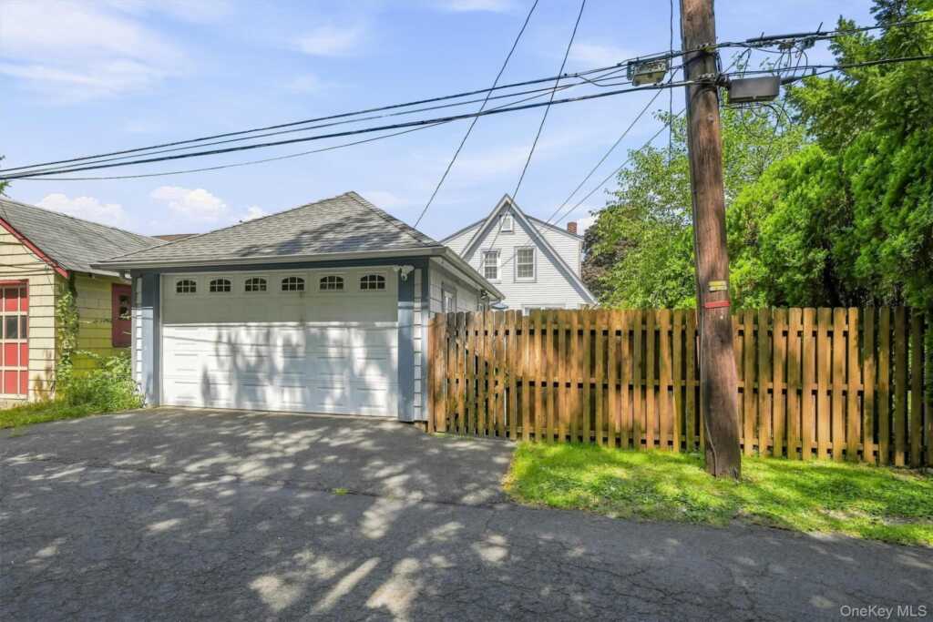 13 Washington Circle, Suffern, NY 10901 - Photo 31 of 33