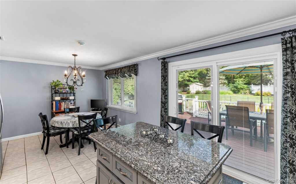 619 Russet Road, Valley Cottage, NY 10989 - Photo 14 of 38