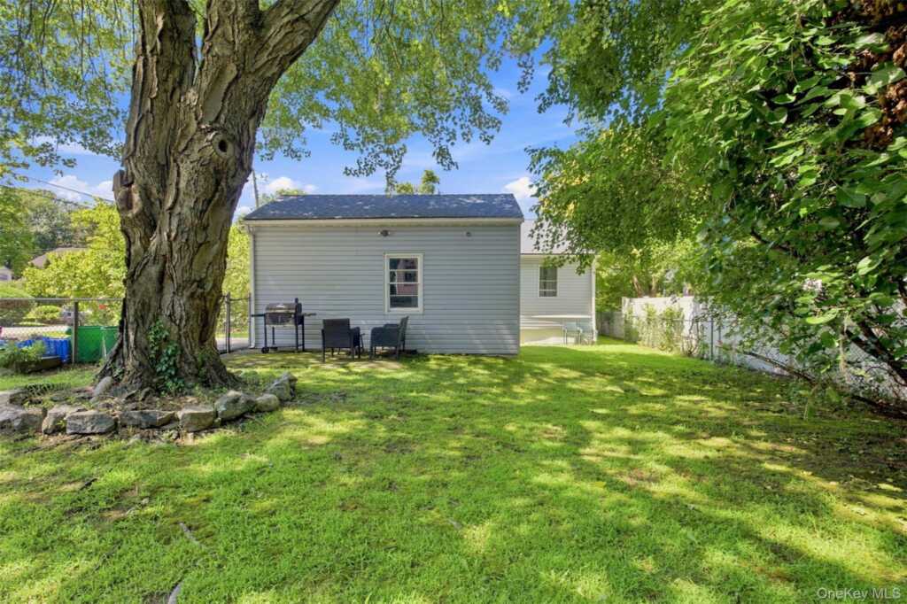 6 Hillside Avenue, Suffern, NY 10901 - Photo 22 of 27