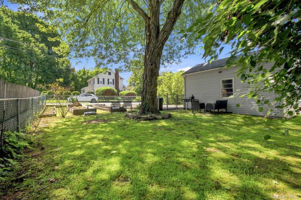 6 Hillside Avenue, Suffern, NY 10901 - Photo 24 of 27