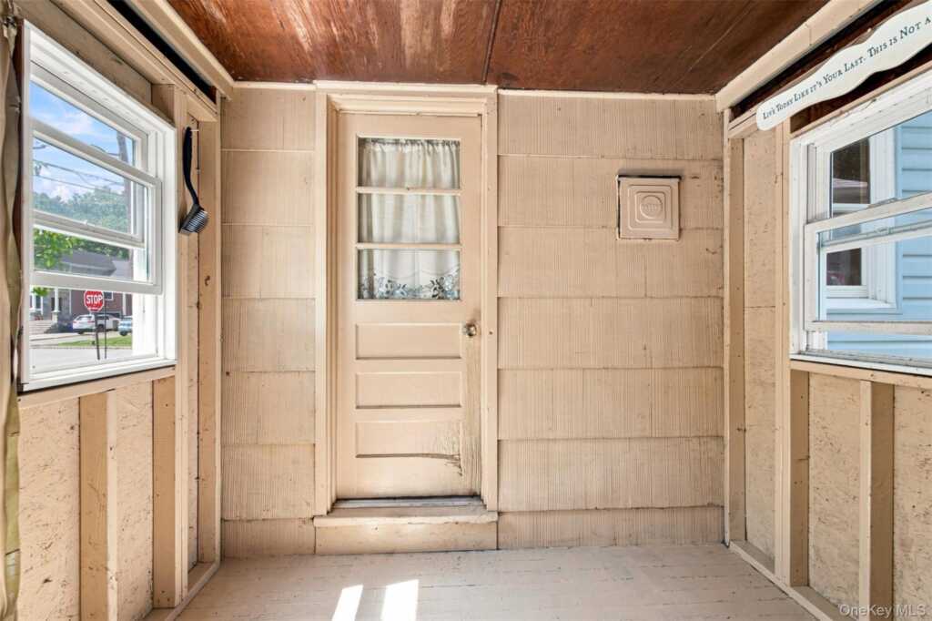 6 Hillside Avenue, Suffern, NY 10901 - Photo 5 of 27