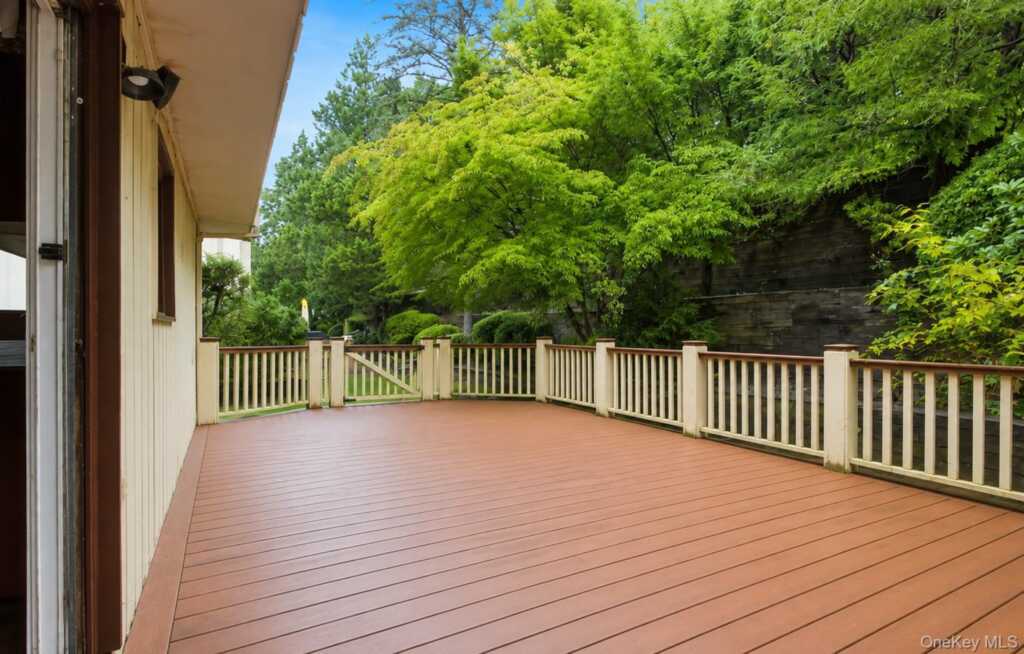 14 Dakota Court, Suffern, NY 10901 - Photo 34 of 35