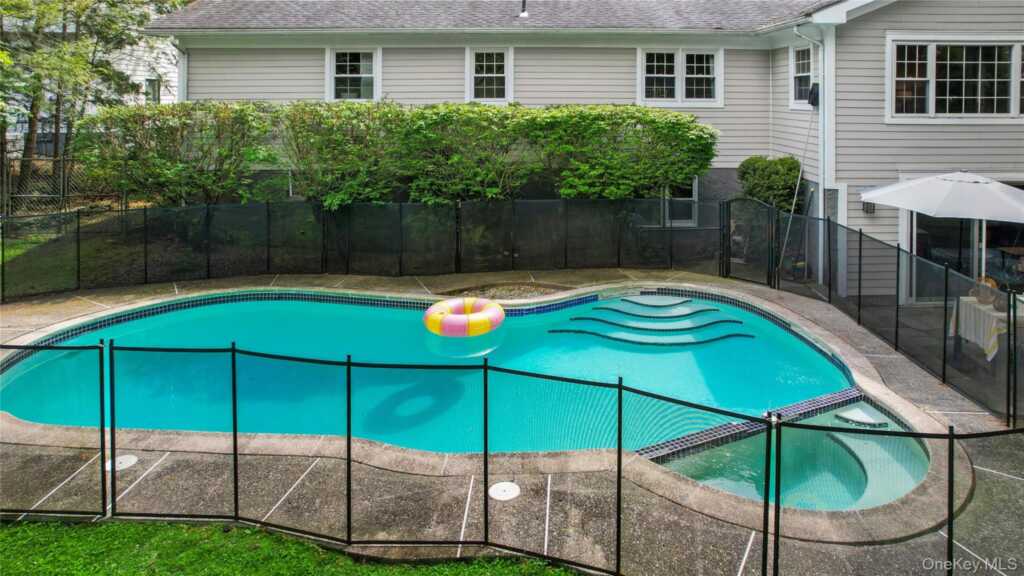 3 Lea Place, Rye, NY 10580 - Photo 43 of 46
