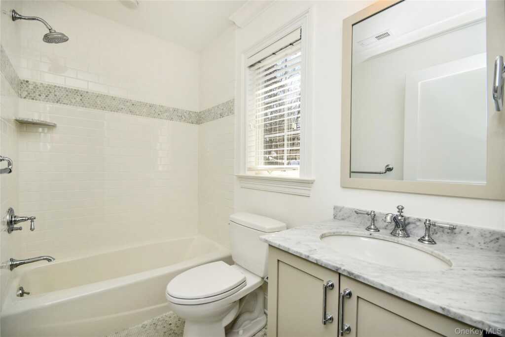 31 Cedar Place, Rye, NY 10580 - Photo 11 of 16