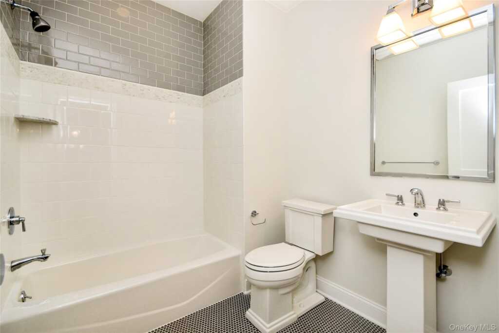 31 Cedar Place, Rye, NY 10580 - Photo 15 of 16