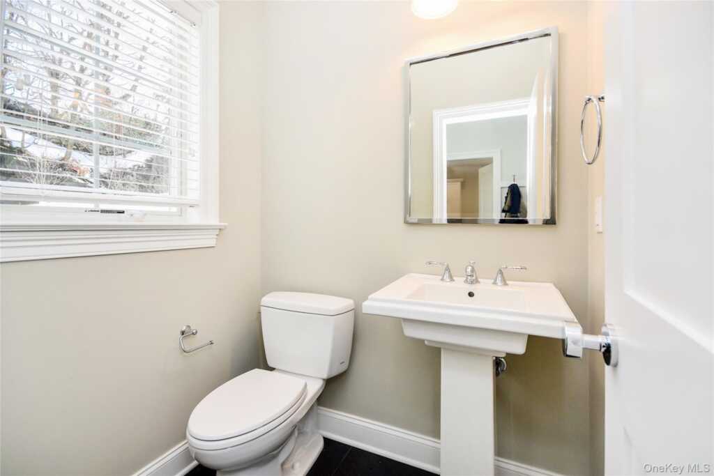31 Cedar Place, Rye, NY 10580 - Photo 6 of 16