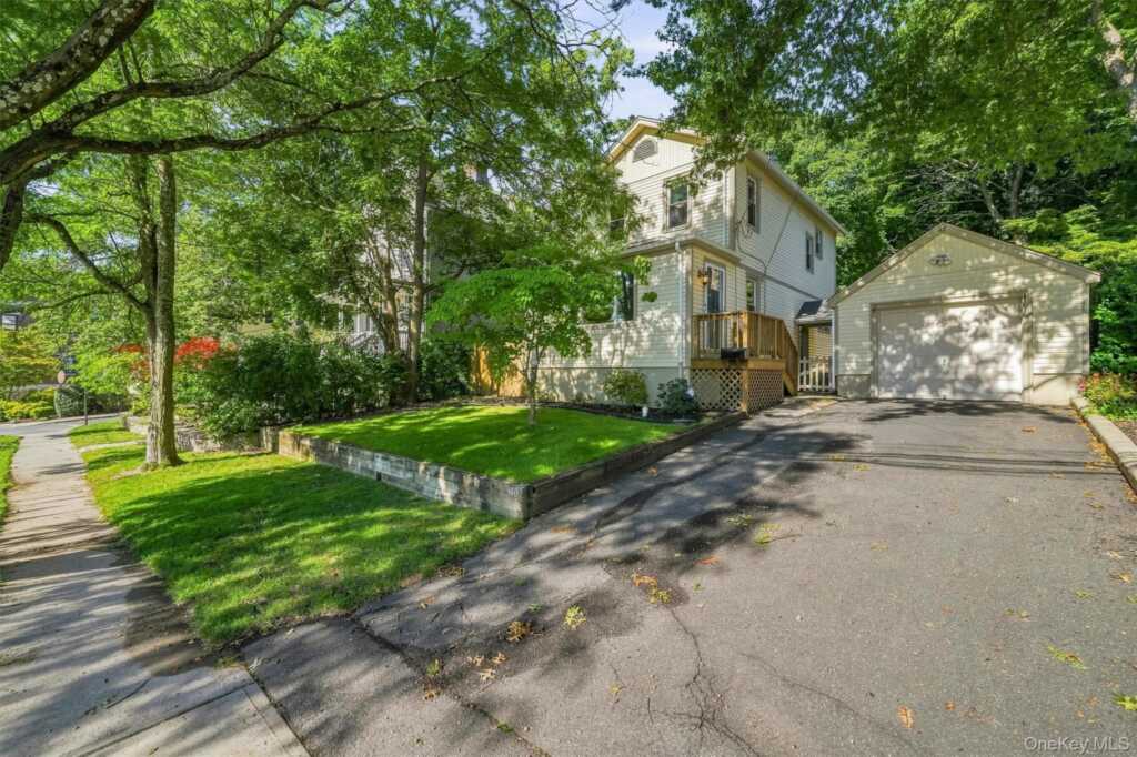 40 N Midland Avenue, Nyack, NY 10960 - Photo 4 of 50