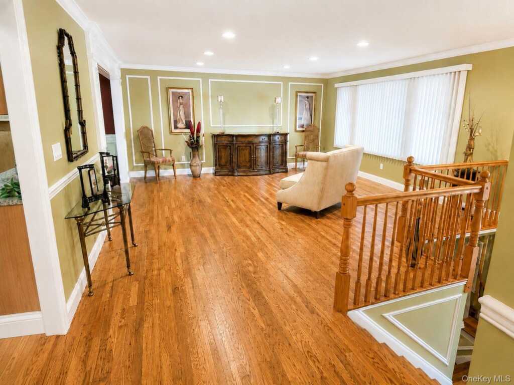 38 York Drive, New City, NY 10956 - Photo 2 of 9