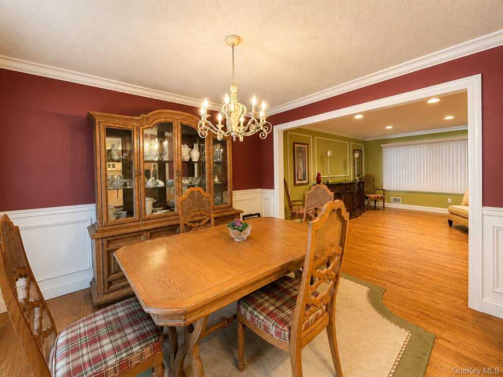 38 York Drive, New City, NY 10956 - Photo 5 of 9