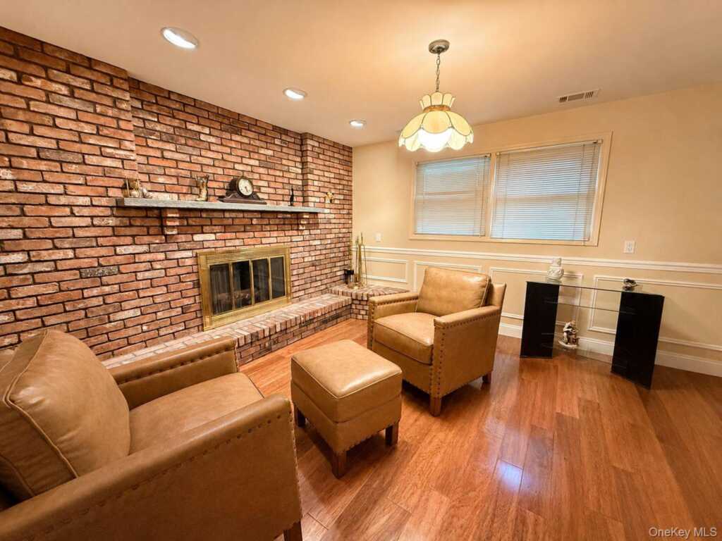 38 York Drive, New City, NY 10956 - Photo 7 of 9