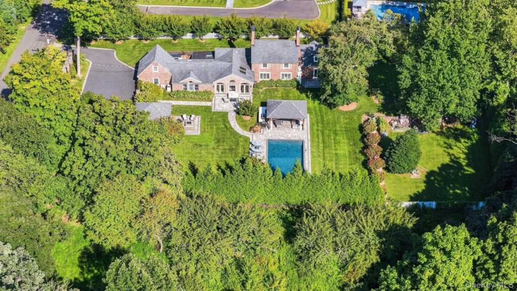 8 Rose Hill Road, Suffern, NY 10901