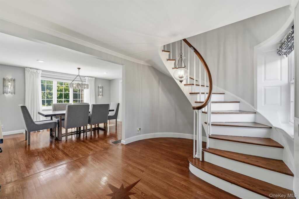 8 Rose Hill Road, Suffern, NY 10901 - Photo 8 of 50