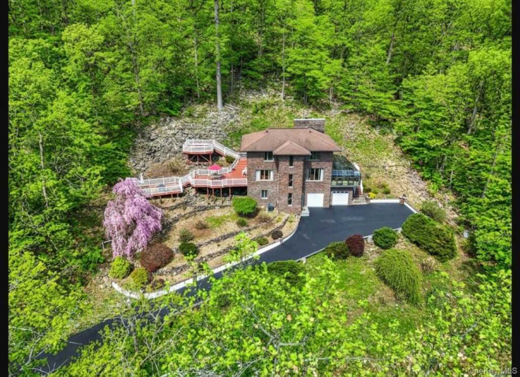 908 Route 9W, Nyack, NY 10960 - Photo 2 of 26