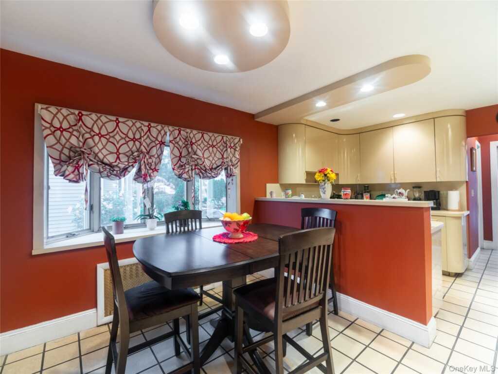 429 Franklin Street, Rye, NY 10573 - Photo 11 of 17