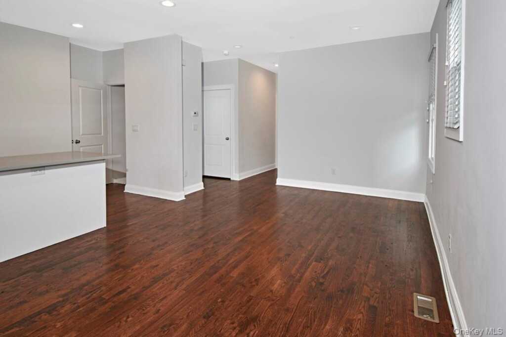 195 Purchase Street, Unit #1, Rye, NY 10580 - Photo 4 of 13