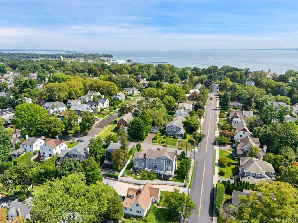 319 Oakland Beach Avenue, Rye, NY 10580 - Photo 29 of 33