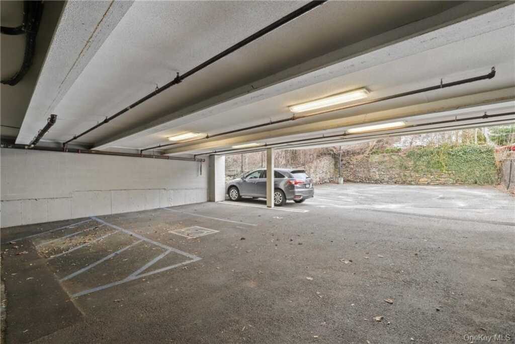 10 School Street, Unit #3F, Rye, NY 10580 - Photo 11 of 12
