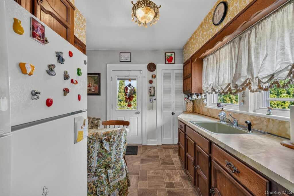 47 Woodland Avenue, Rye, NY 10573 - Photo 17 of 40