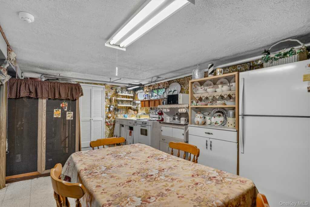 47 Woodland Avenue, Rye, NY 10573 - Photo 25 of 40