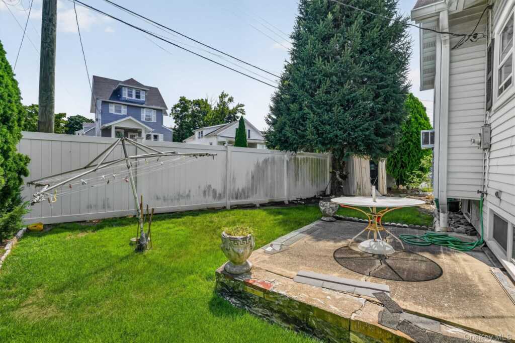 47 Woodland Avenue, Rye, NY 10573 - Photo 30 of 40
