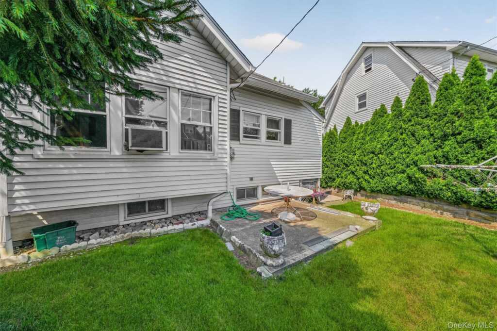 47 Woodland Avenue, Rye, NY 10573 - Photo 31 of 40