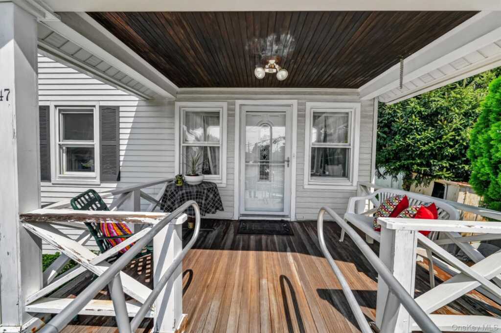 47 Woodland Avenue, Rye, NY 10573 - Photo 6 of 40