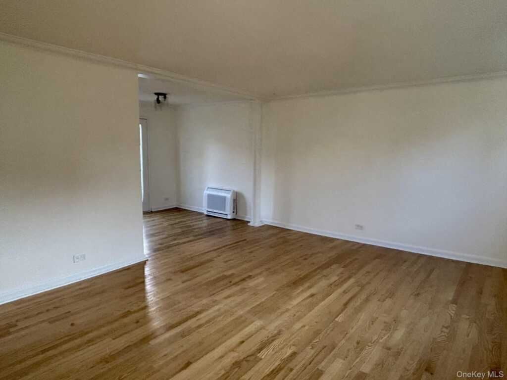 14 Lee Court, Unit #14, New Rochelle, NY 10805 - Photo 10 of 15