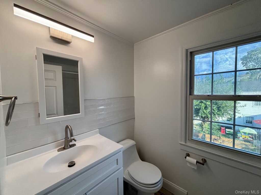 14 Lee Court, Unit #14, New Rochelle, NY 10805 - Photo 12 of 15