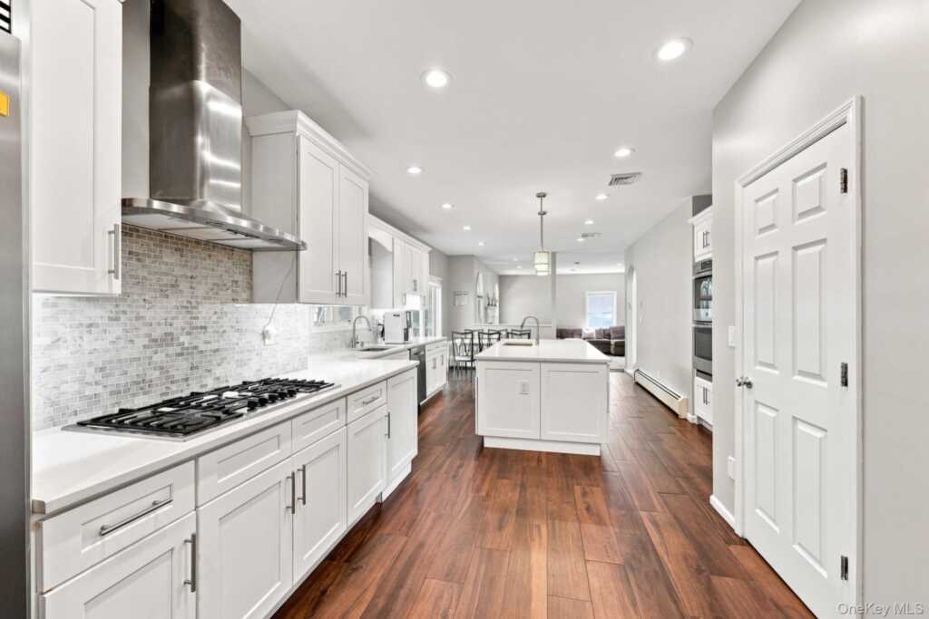 2 Belmar Court, Suffern, NY 10901 - Photo 17 of 50