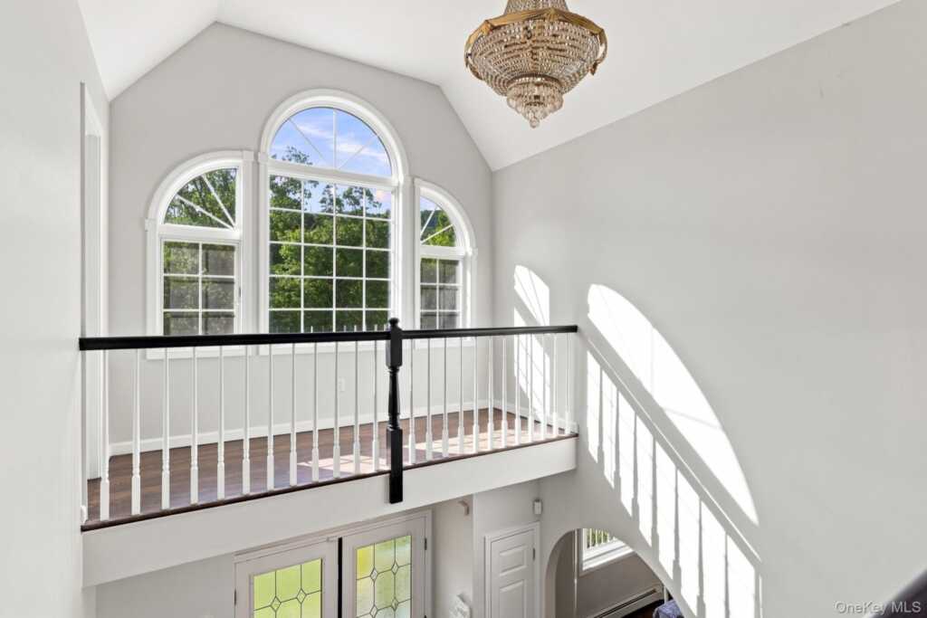 2 Belmar Court, Suffern, NY 10901 - Photo 22 of 50