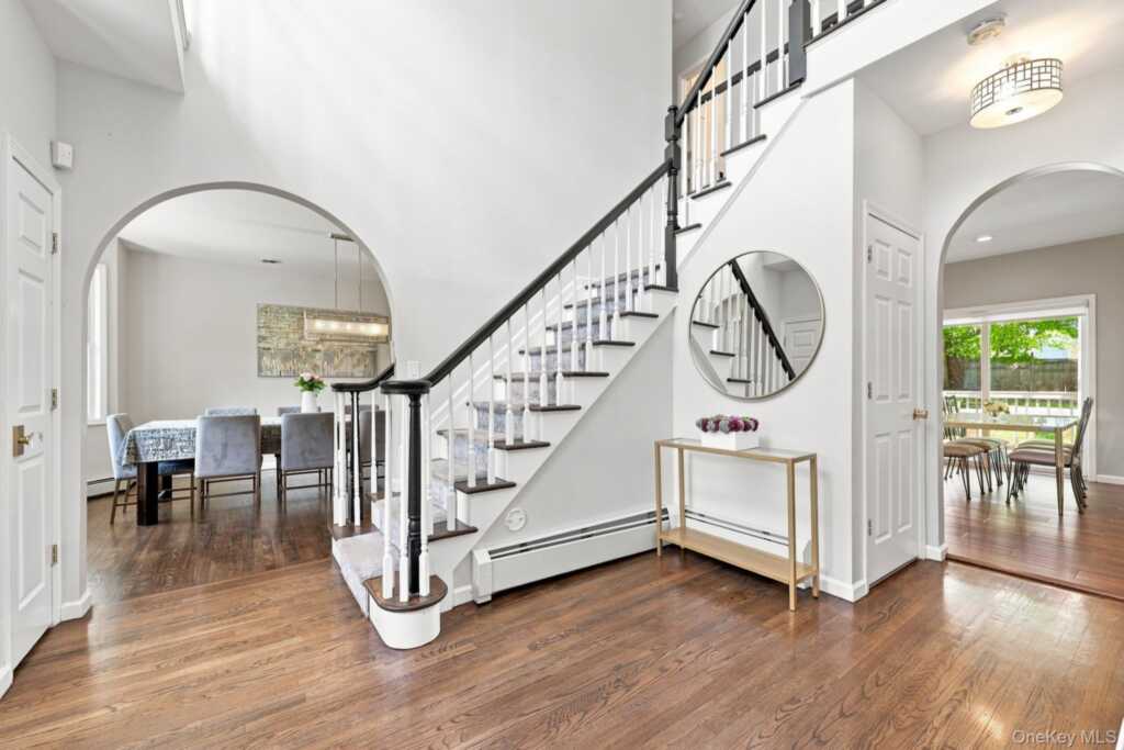 2 Belmar Court, Suffern, NY 10901 - Photo 3 of 50