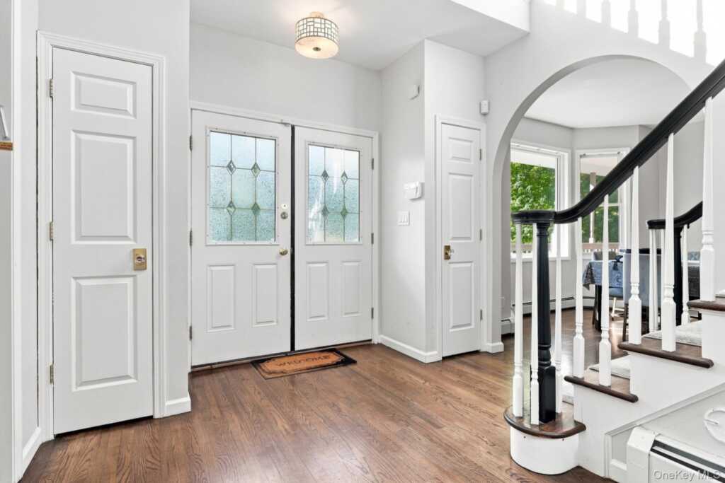 2 Belmar Court, Suffern, NY 10901 - Photo 4 of 50