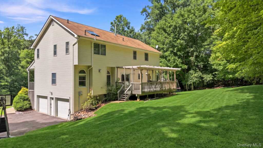 2 Belmar Court, Suffern, NY 10901 - Photo 41 of 50