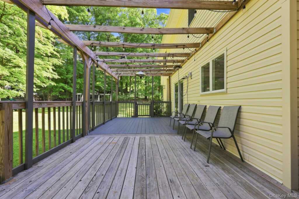 2 Belmar Court, Suffern, NY 10901 - Photo 45 of 50
